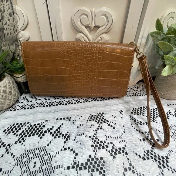 Under One Sky brown textured wallet - Picture 3 of 9